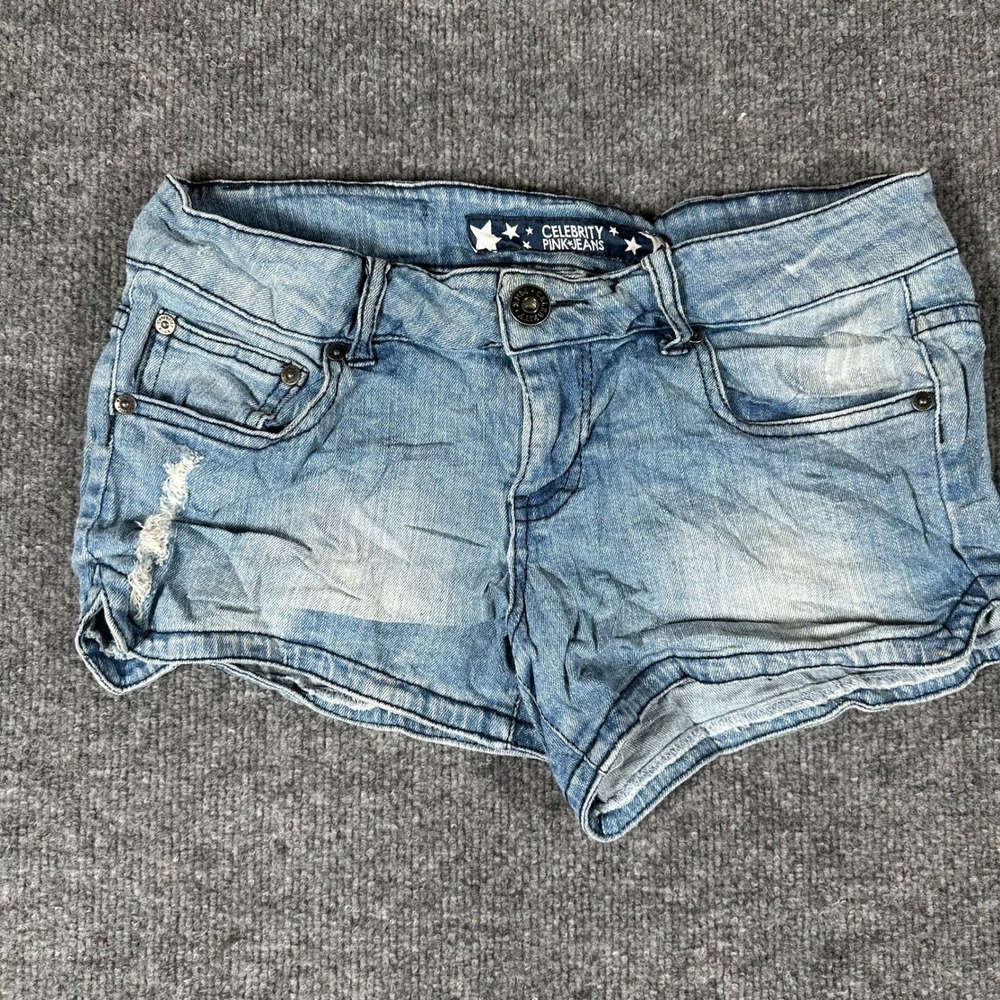 Celebrity Pink Shorts Womens Size 5 Light Wash Distressed Low Rise Denim Casual